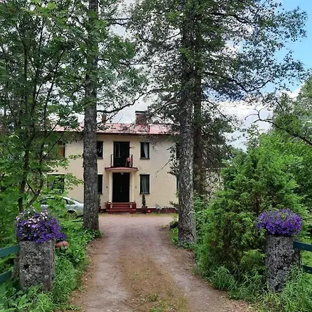 Nocleg ze śniadaniem Peaceful Pernaja 2*