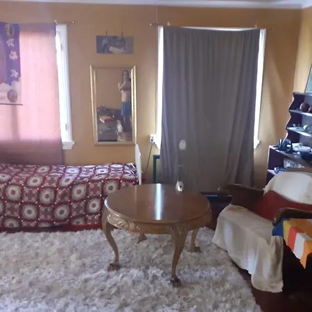 Peaceful Pernaja Bed & Breakfast Garpgard